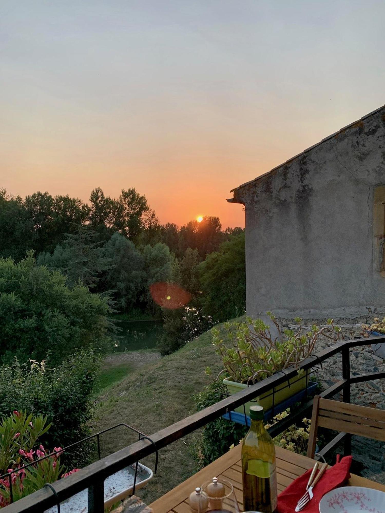 Beautiful Village House Next To Garonne River! Couladere Exterior photo